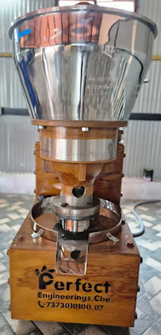Blend of tradition and technology, wooden rotary oil machines built for lasting performance. Modern oil extractor in Coimbatore